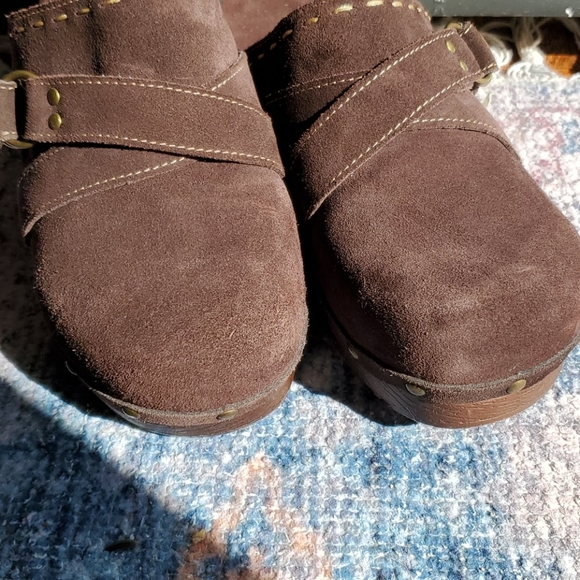 Bay Studio Clogs - Picture 6 of 6